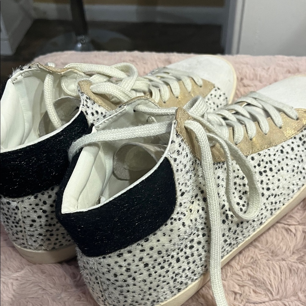 Gola Women's Black and White High-Top Sneakers